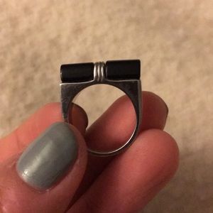 Minimal silver and black ring sz 5